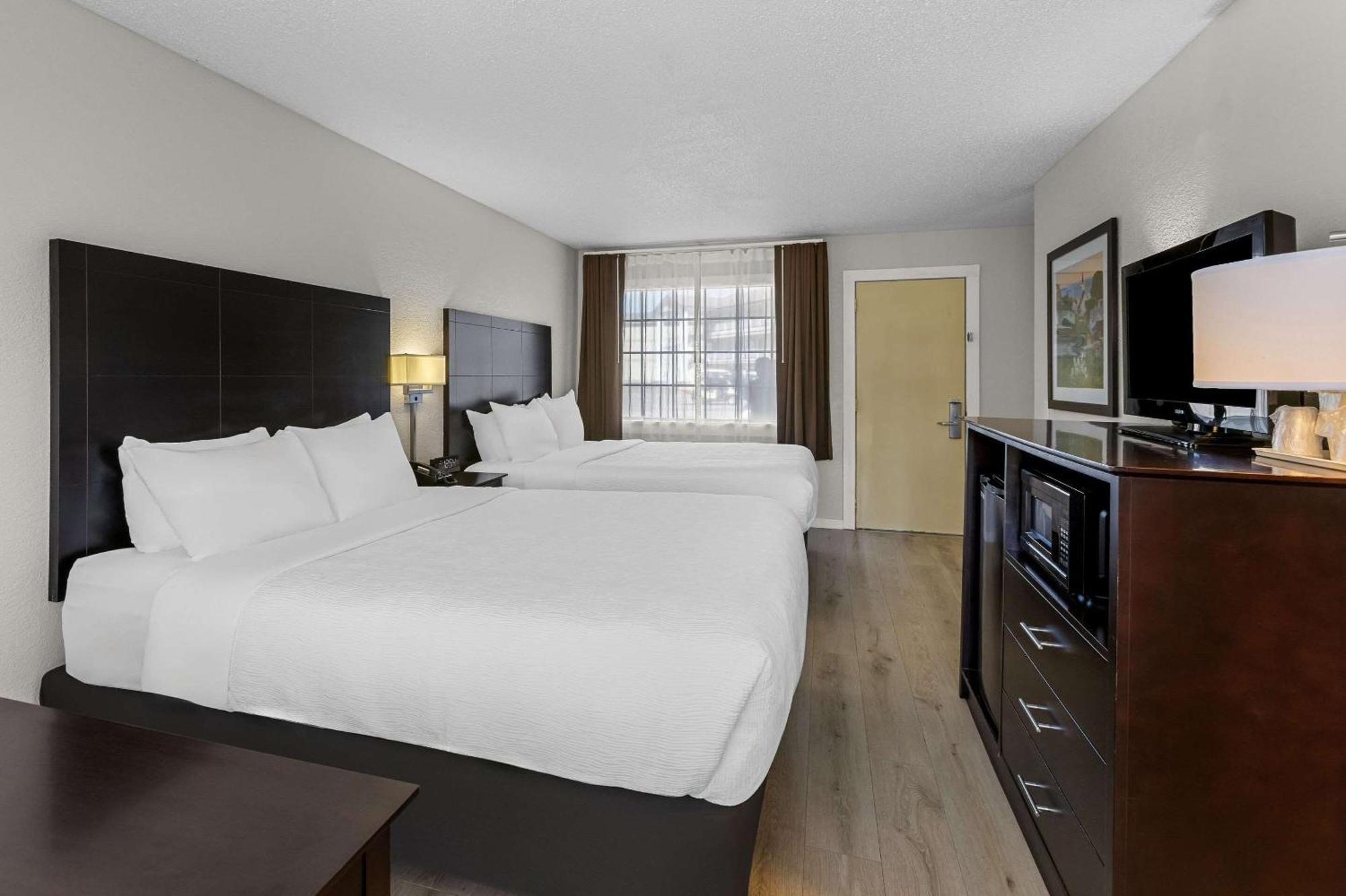 Quality Inn Lakefront Saint Ignace Exterior foto